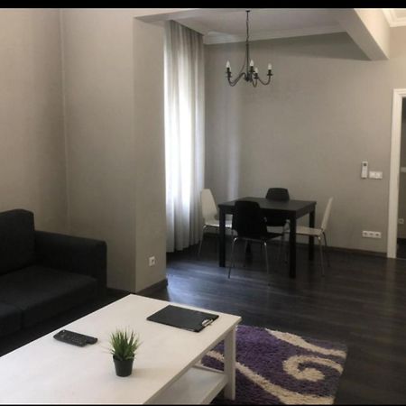 Doctors Garden Appartment 소피아 외부 사진