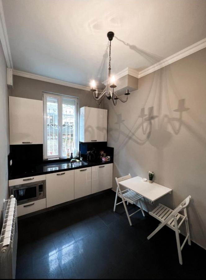 Doctors Garden Appartment 소피아 외부 사진