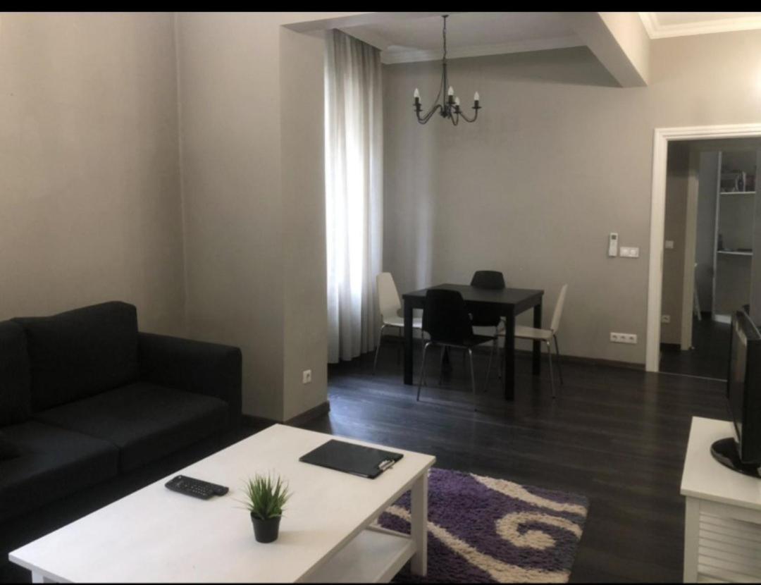 Doctors Garden Appartment 소피아 외부 사진